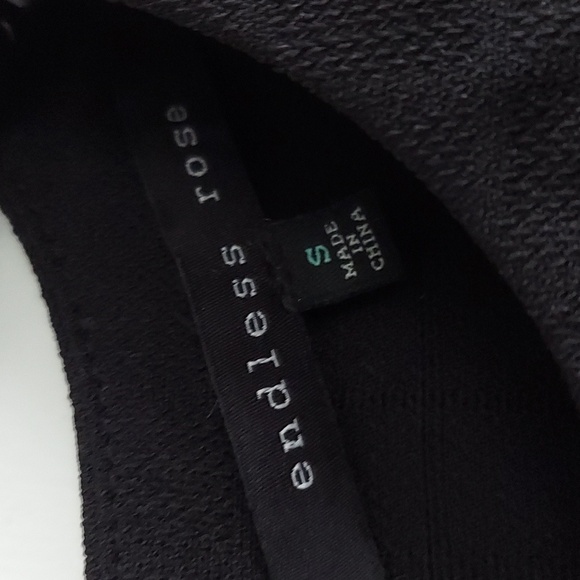 Endless Rose Black Feathered Hem & Exposed Silvertone Zipper Camisole Size Small - Picture 12 of 16